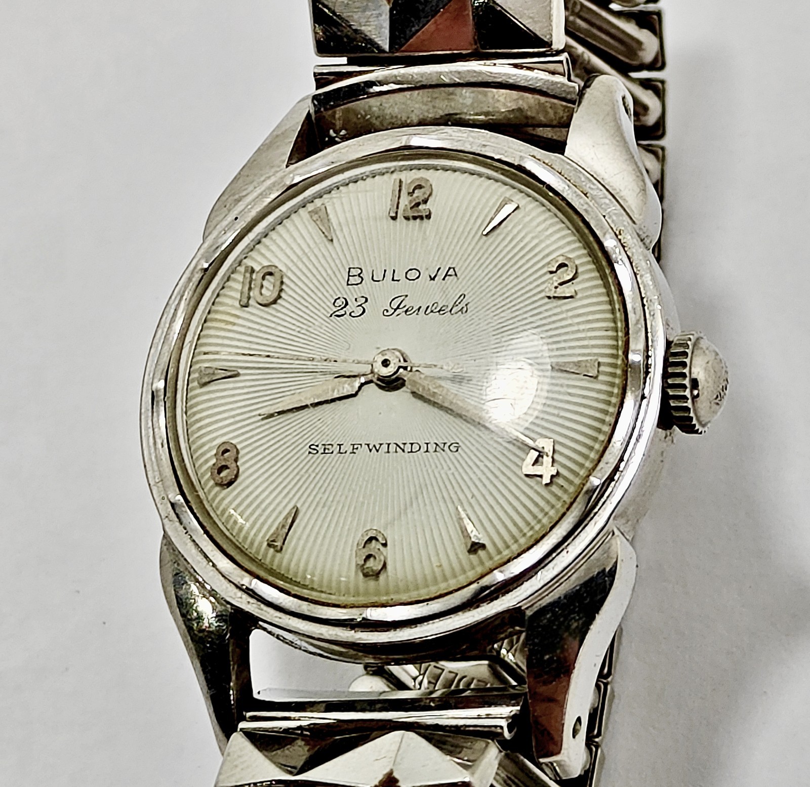 Vintage 1957 “Bulova 23 B” Automatic 23J Starburst Dial Men’s Watch – USA made