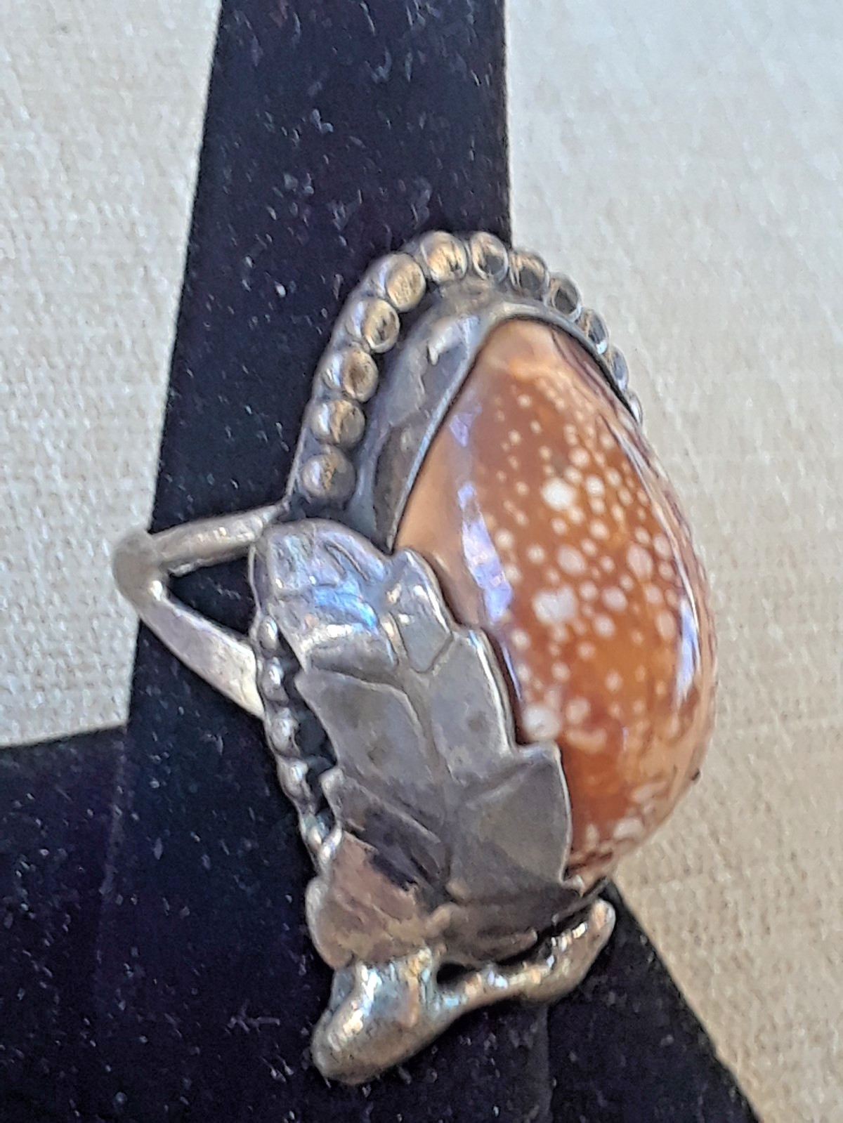 Native American Signed Sterling Silver Spotted Cowrie Shell Ring Size 18.5mm/8.5