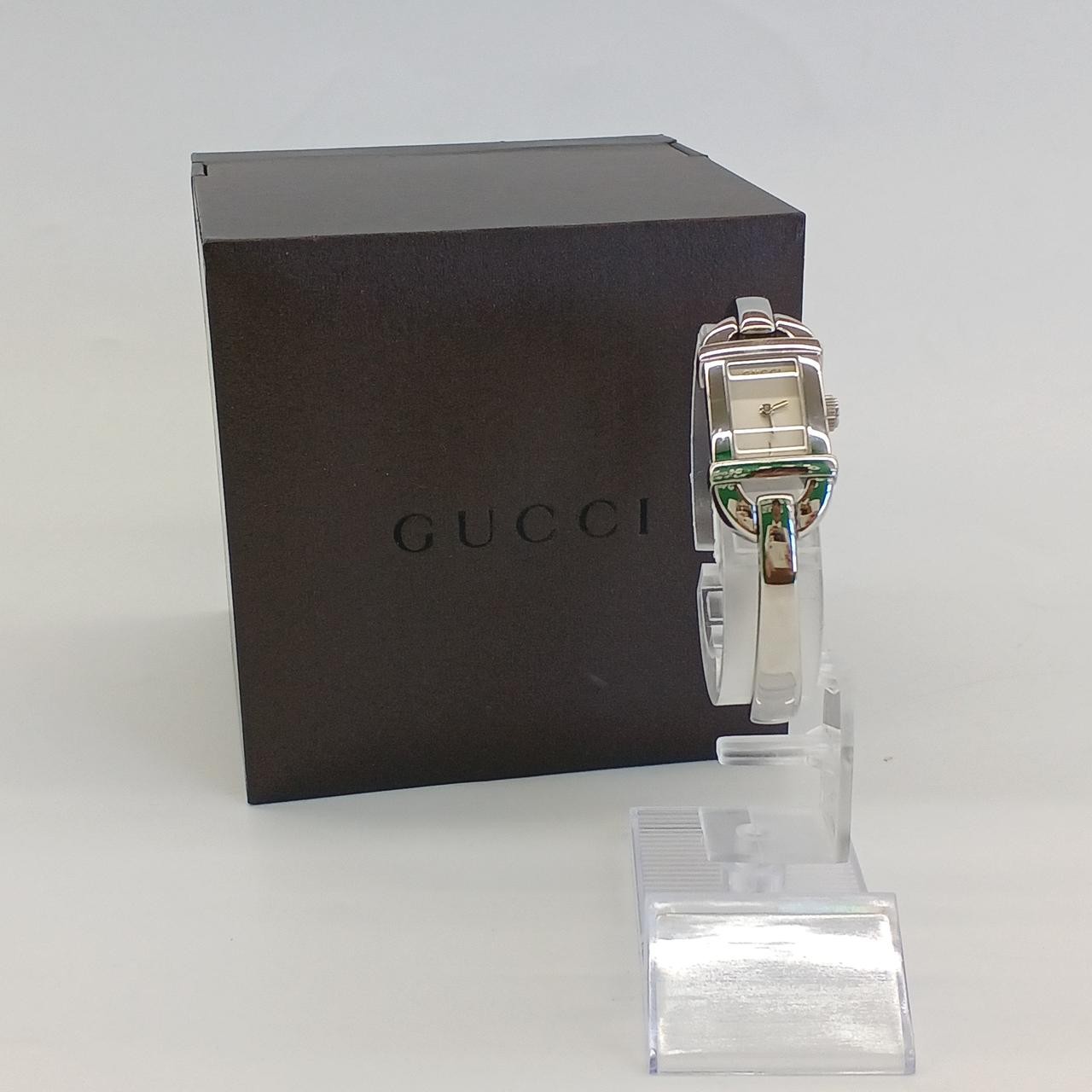 Gucci 6800L Quartz Analog Watch