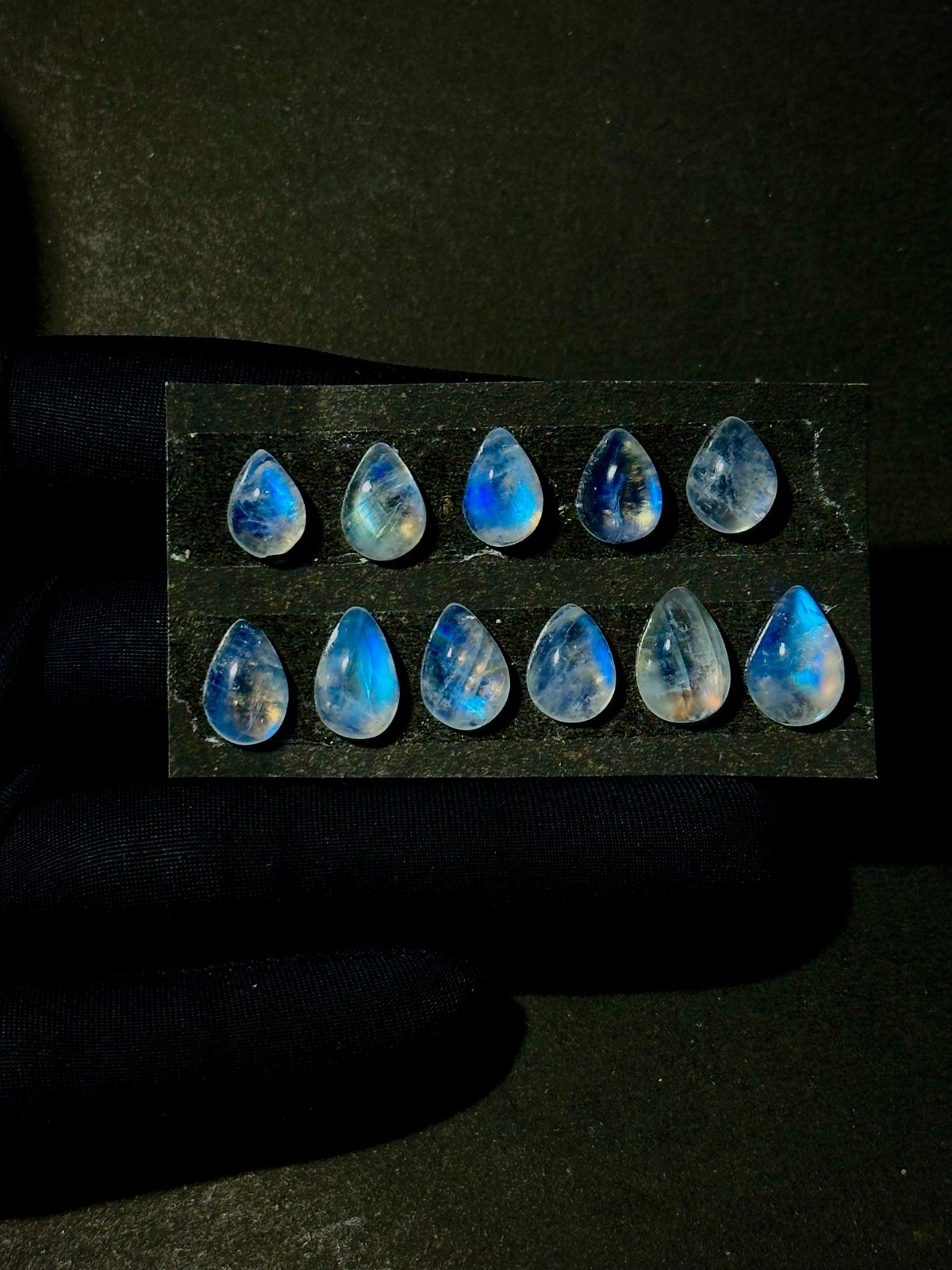 38Carat Natural Rainbow Moonstone, Blue Flash Loose Gemstone, Mix Size Moonstone