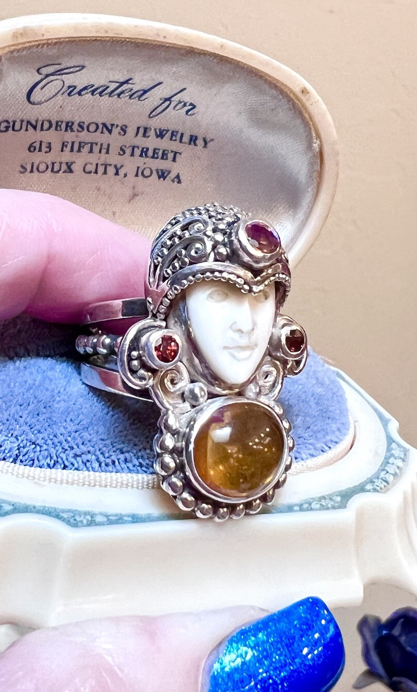 BEAUTIFUL ORNATE Sajen Sterling Silver Citrine, Garnet, Etc. Carved Goddess Ring