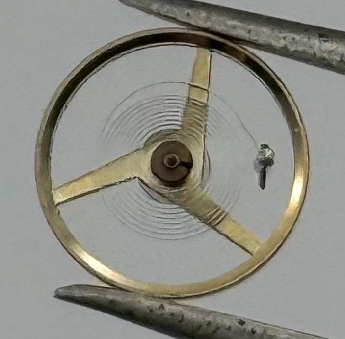 ST 69-21 Balance Wheel Complete And Spring Renata 1609 Watch Movement Parts NOS