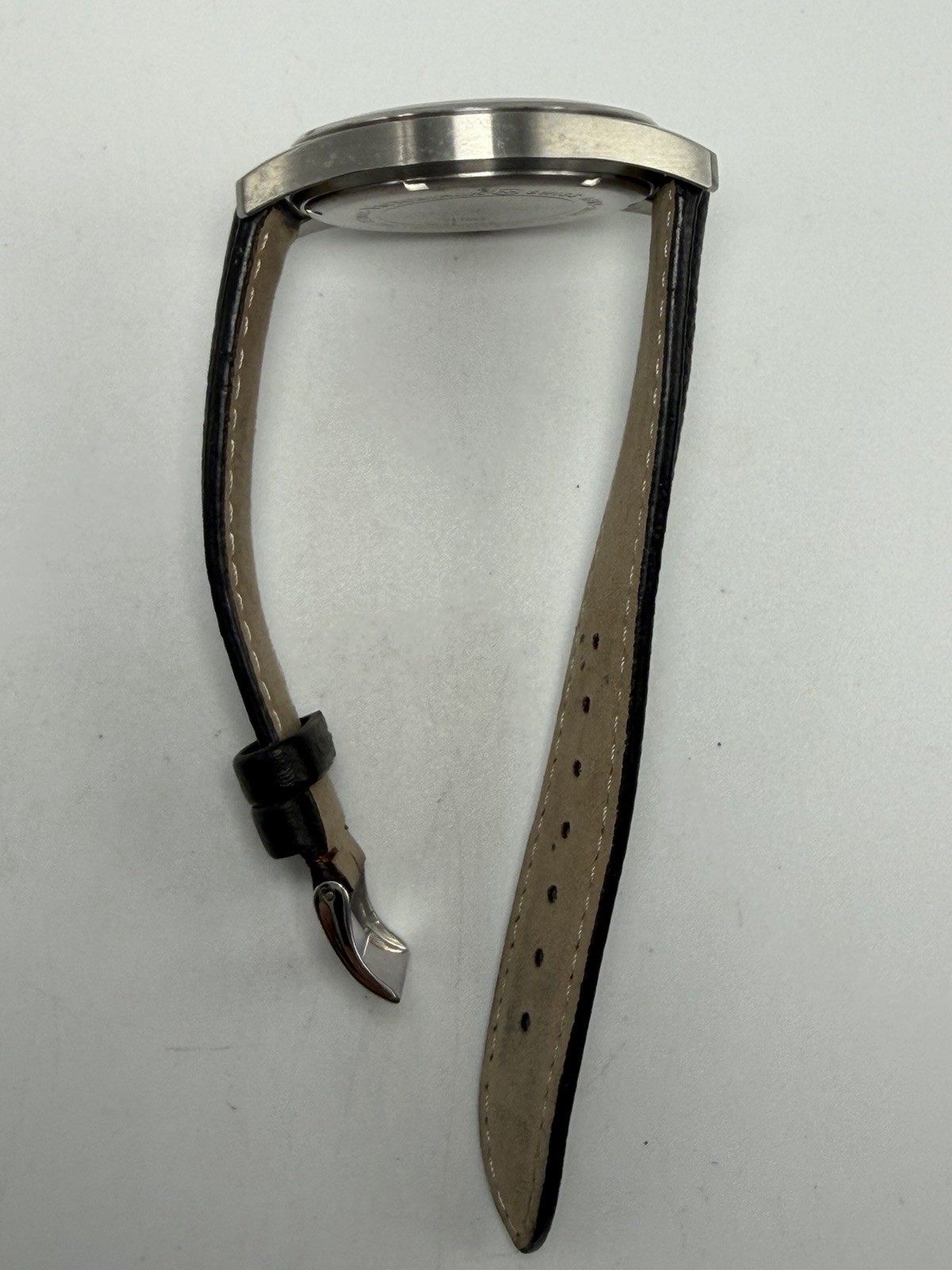Victorinox Swiss Army Garrison 241083 New Battery 40MM 8.5″ Leather Band
