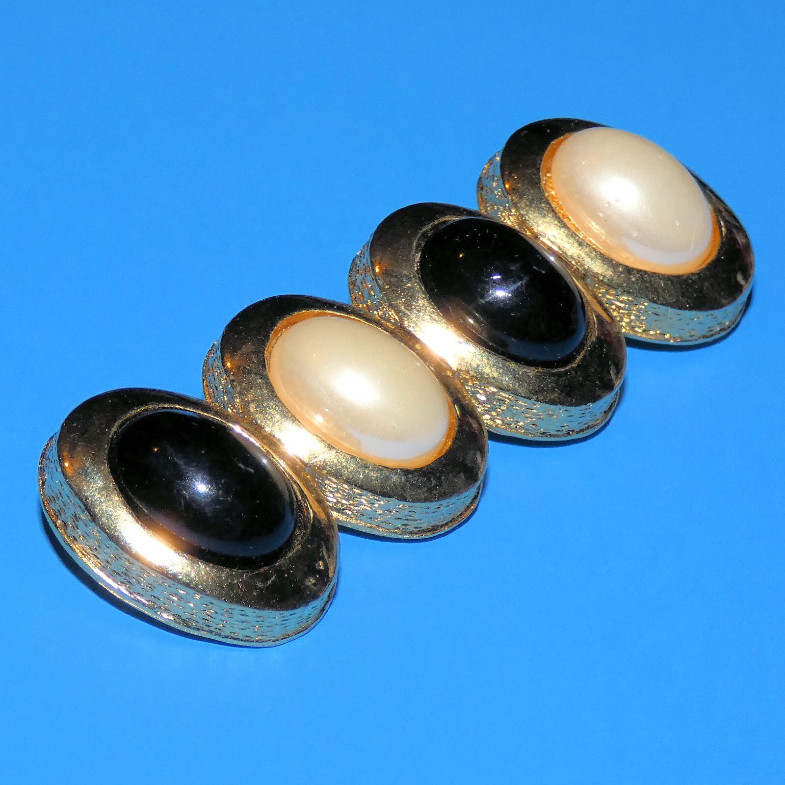 Vintage Cabochon Brooch Pin Black White Round Connected Ovals Bar Gold Tone
