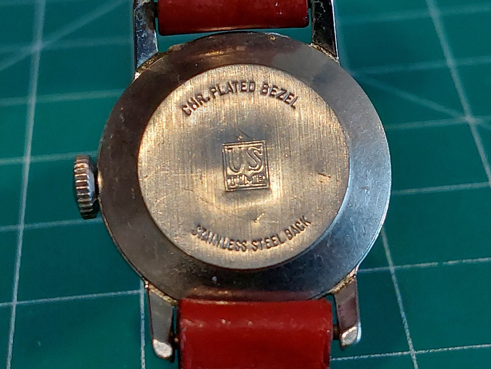 Vtg Ingersoll Mickey Mouse Mechanical Wind 1960s Works Poor Shape Damaged