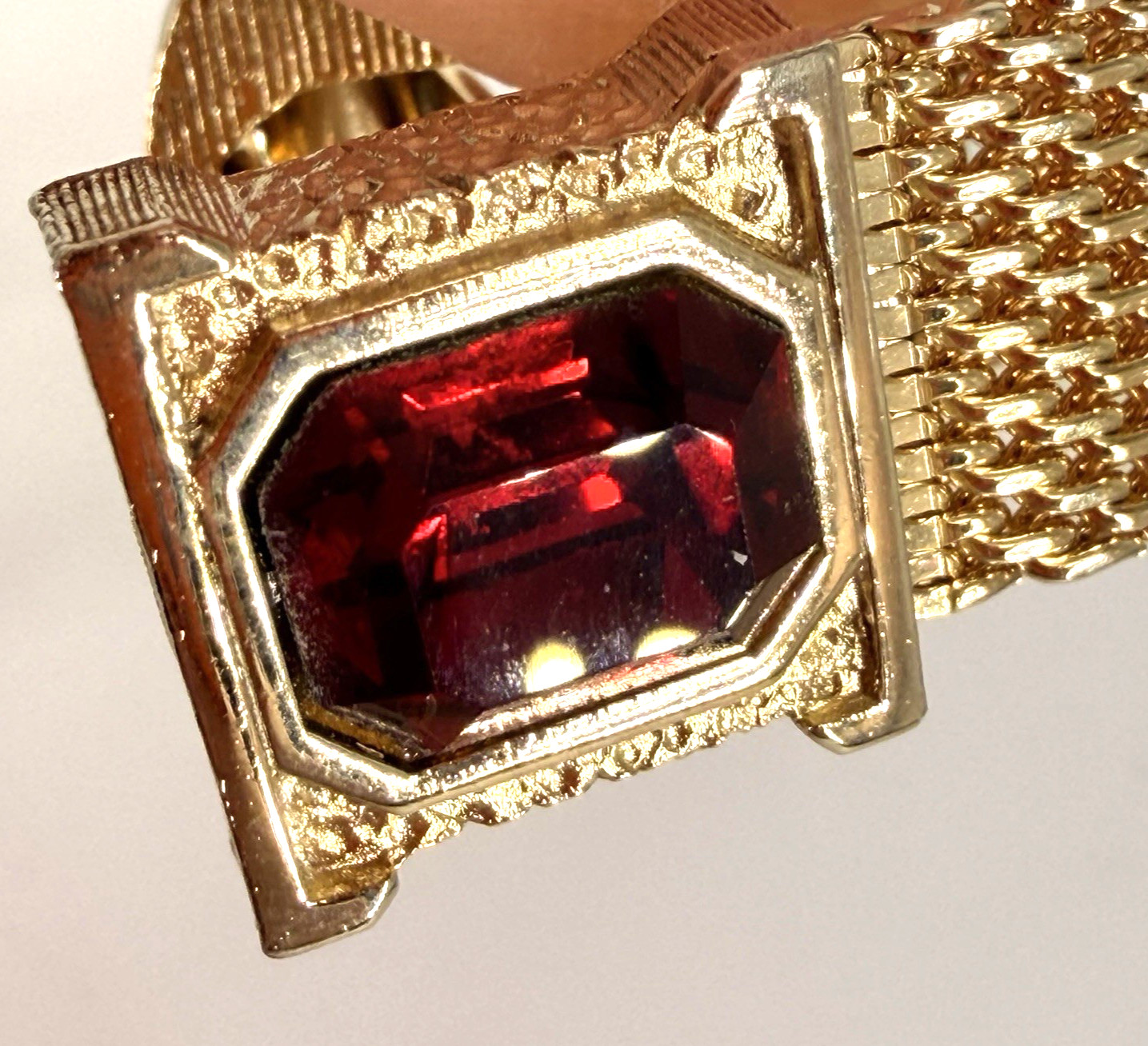 Vintage Swank Gold Tone Red Oval Stone Cufflinks Tie Clip Set Mens Dress Formal