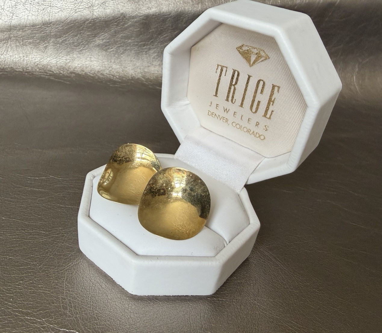Vintage Solid 14k Gold Round Disc Stud Button Earrings 2.10g 21mm approx 1 inch