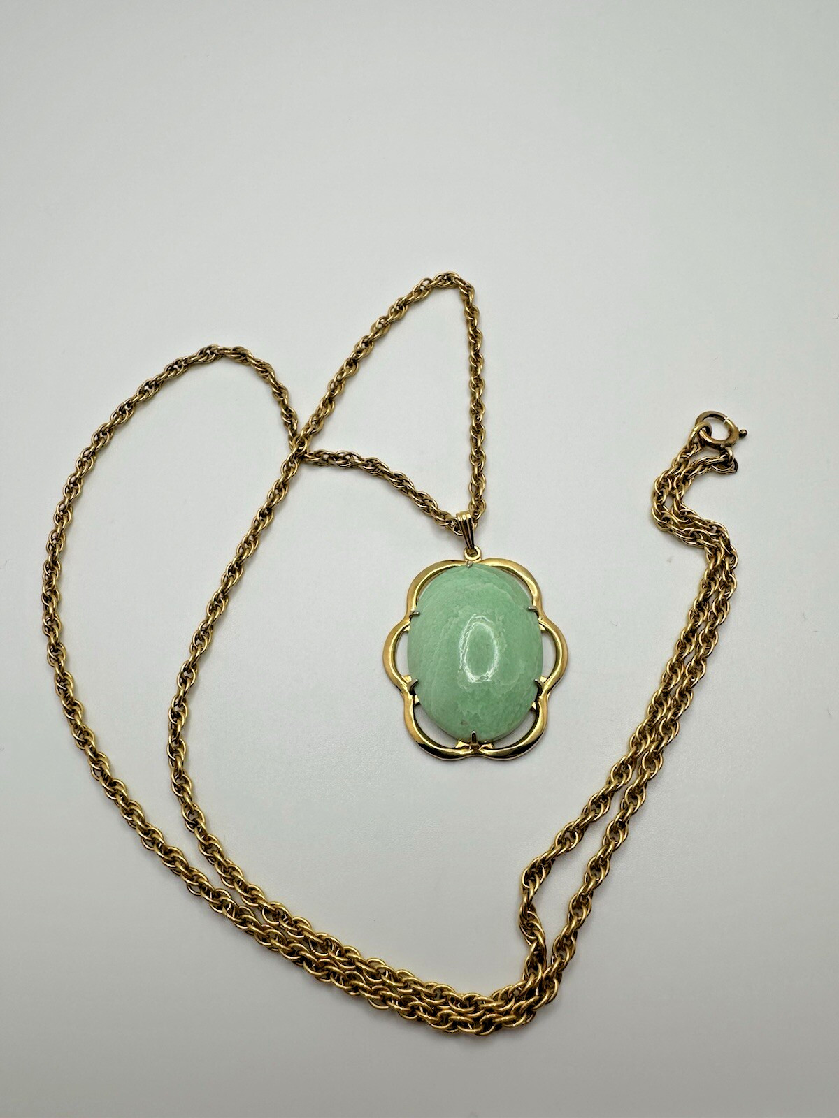 Vintage 12k GF Jade Pendant 3.6cm Necklace 29” X 3mm JB20