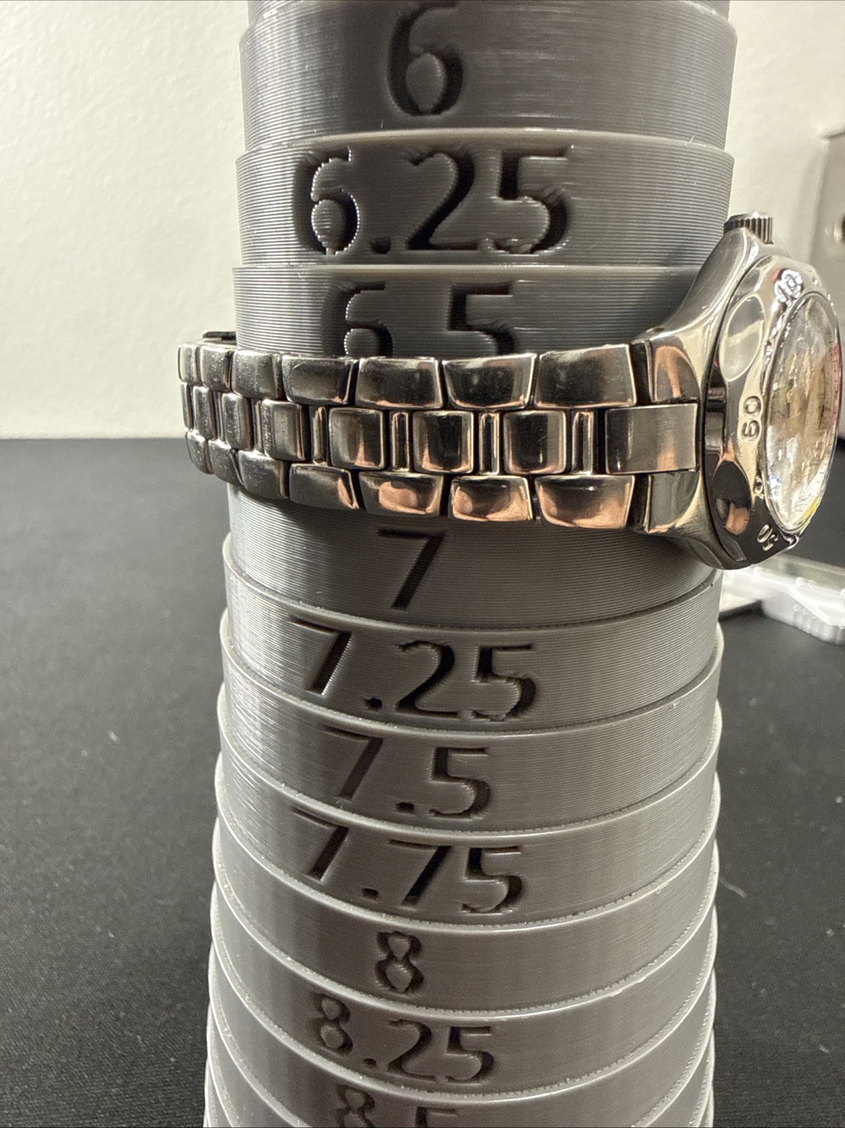 2001 Women’s Bulova Marine Star 96M25 Wristwatch New Battery In Very Good Shape!
