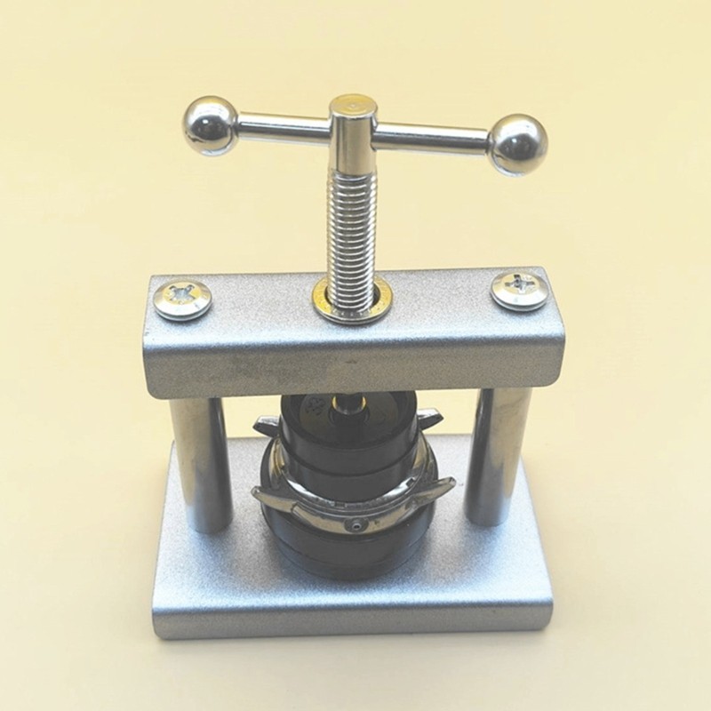 Ergonomic Watch Case Closing Device With Secure Grip For Beginner Technicians