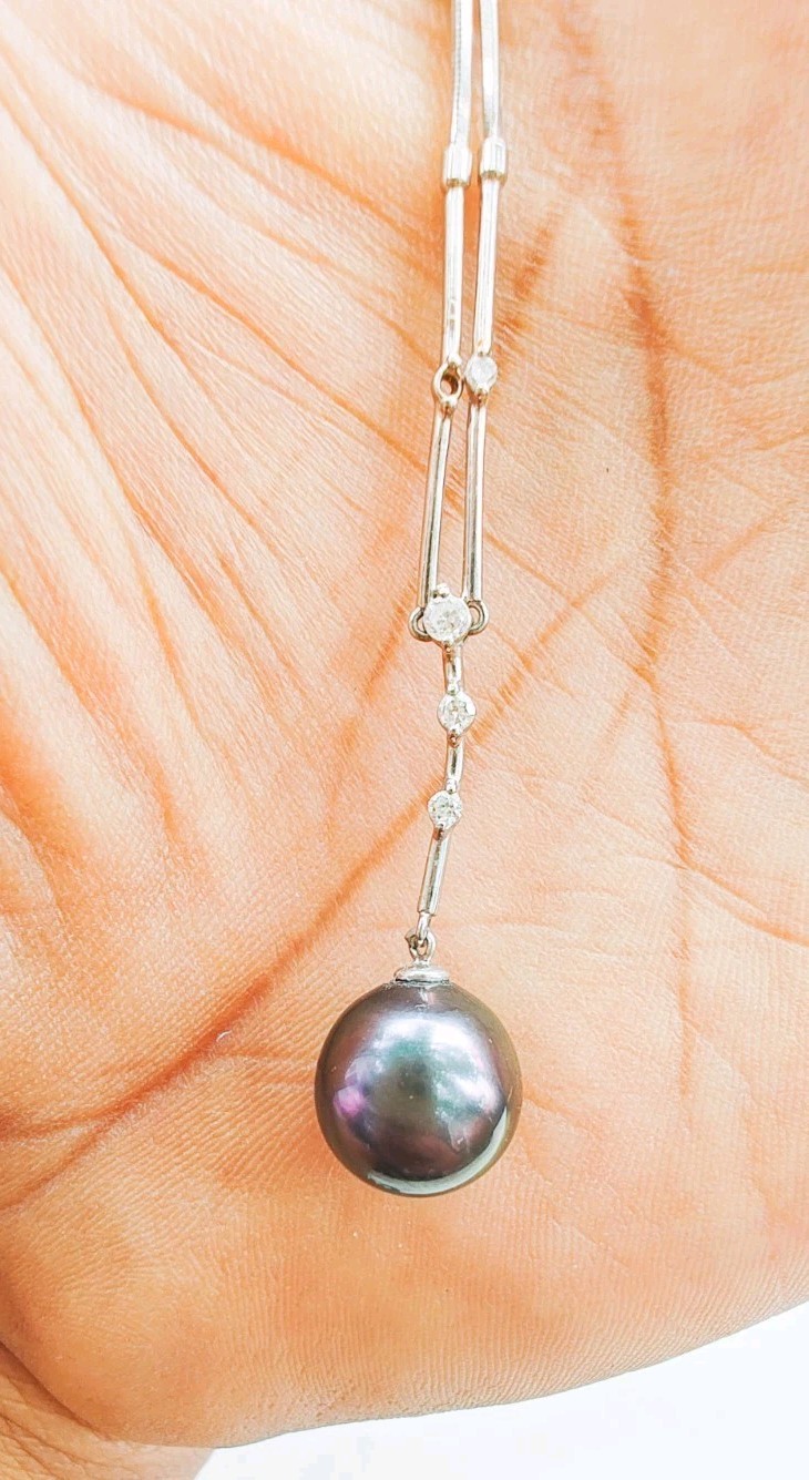 18K White Gold 10.9mm Tahitian Pearl .11ct Diamond Necklace 17” 6.12g