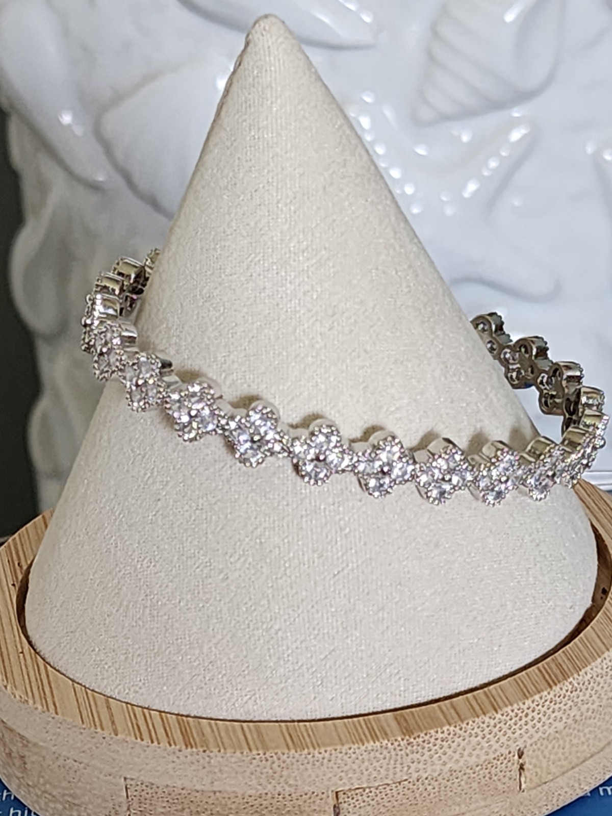 Silver Tone Clear Crystal Rhinestone Open Back Bangle Bracelet NWOT