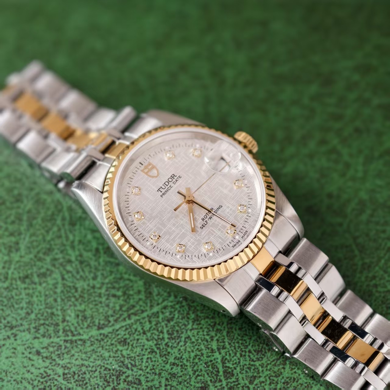 Tudor White Linen Dial Prince Date 74033 Men’s Watch Automatic 34mm Graph scale