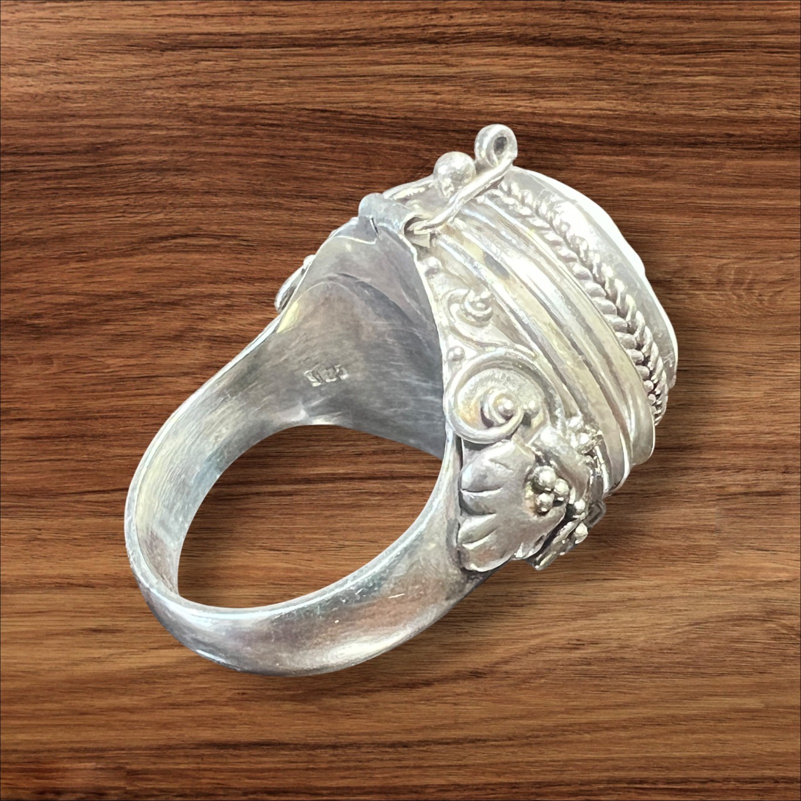 Poison Pill Box Sterling Silver 925 Ring W Bovine Bone Round Moon Face Sz 8,9,10