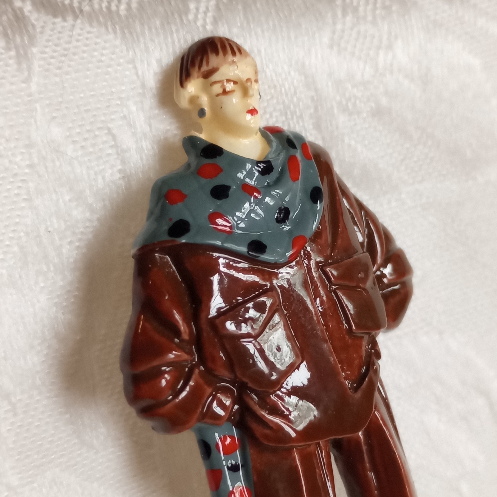 Vtg Molded handpainted Plastic Resin Fashion Lady menswear Brooch Pin 3.5in