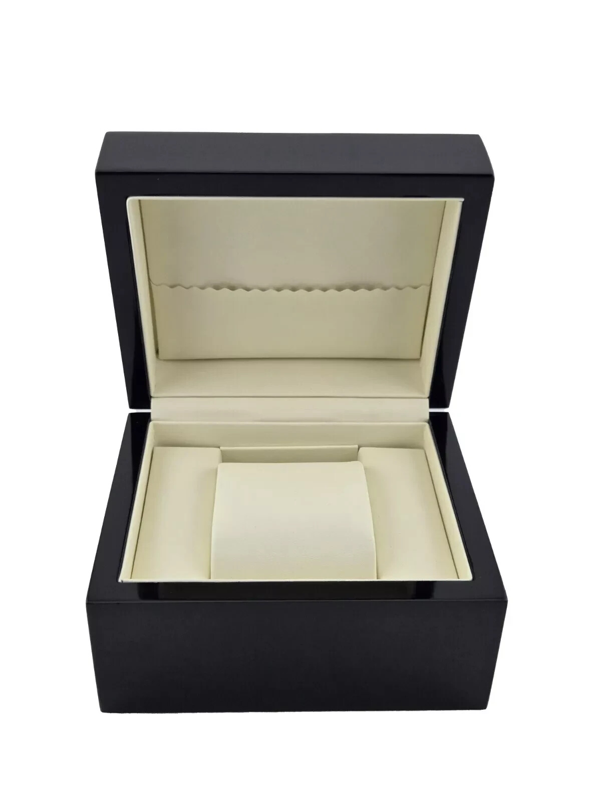 Raymond Weil Freelancer 5634-STP-97021 Women’s Quartz Watch – Retail Price $1375