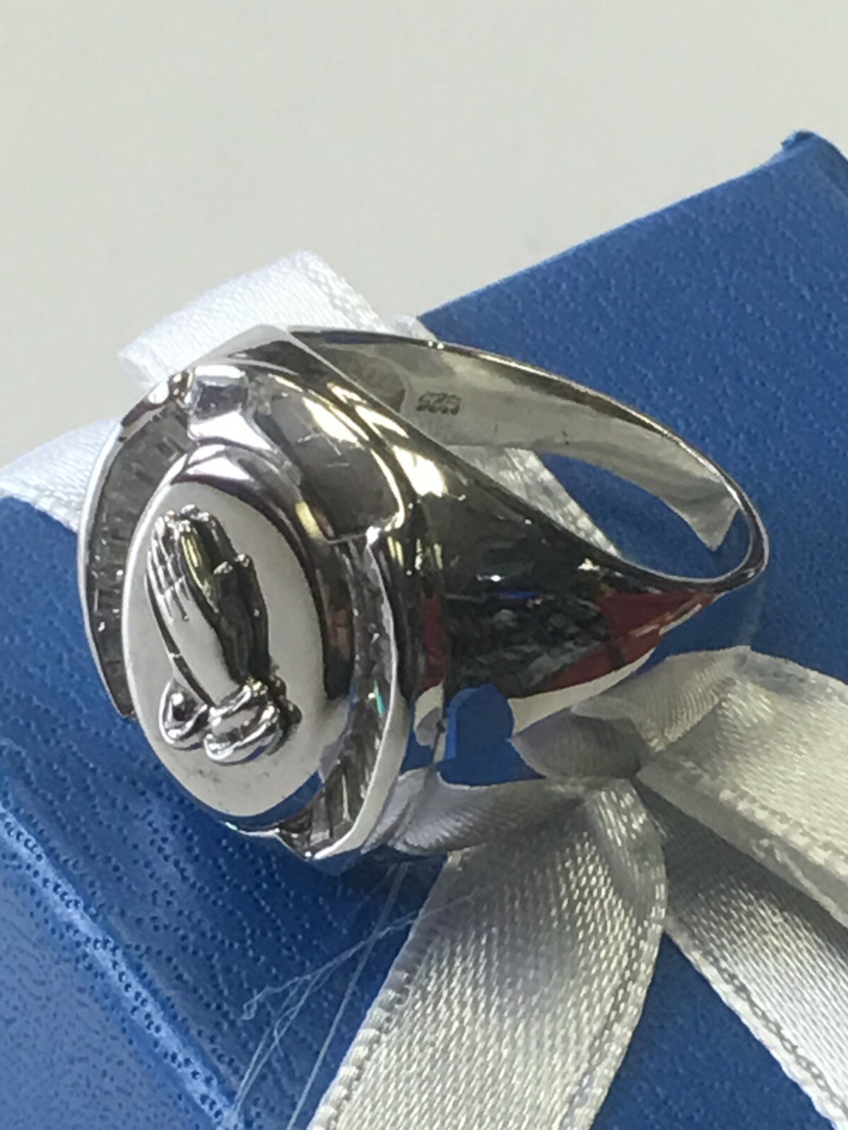 PRAYING HANDS MEN’S 925 STERLING SILVER 1.00 CT BAGUETTES CZ STONES RING size 11