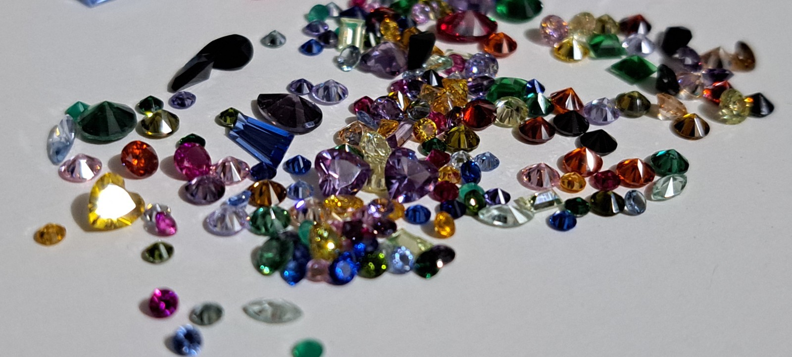 60 Carats Assorted Color Synthetic Stones