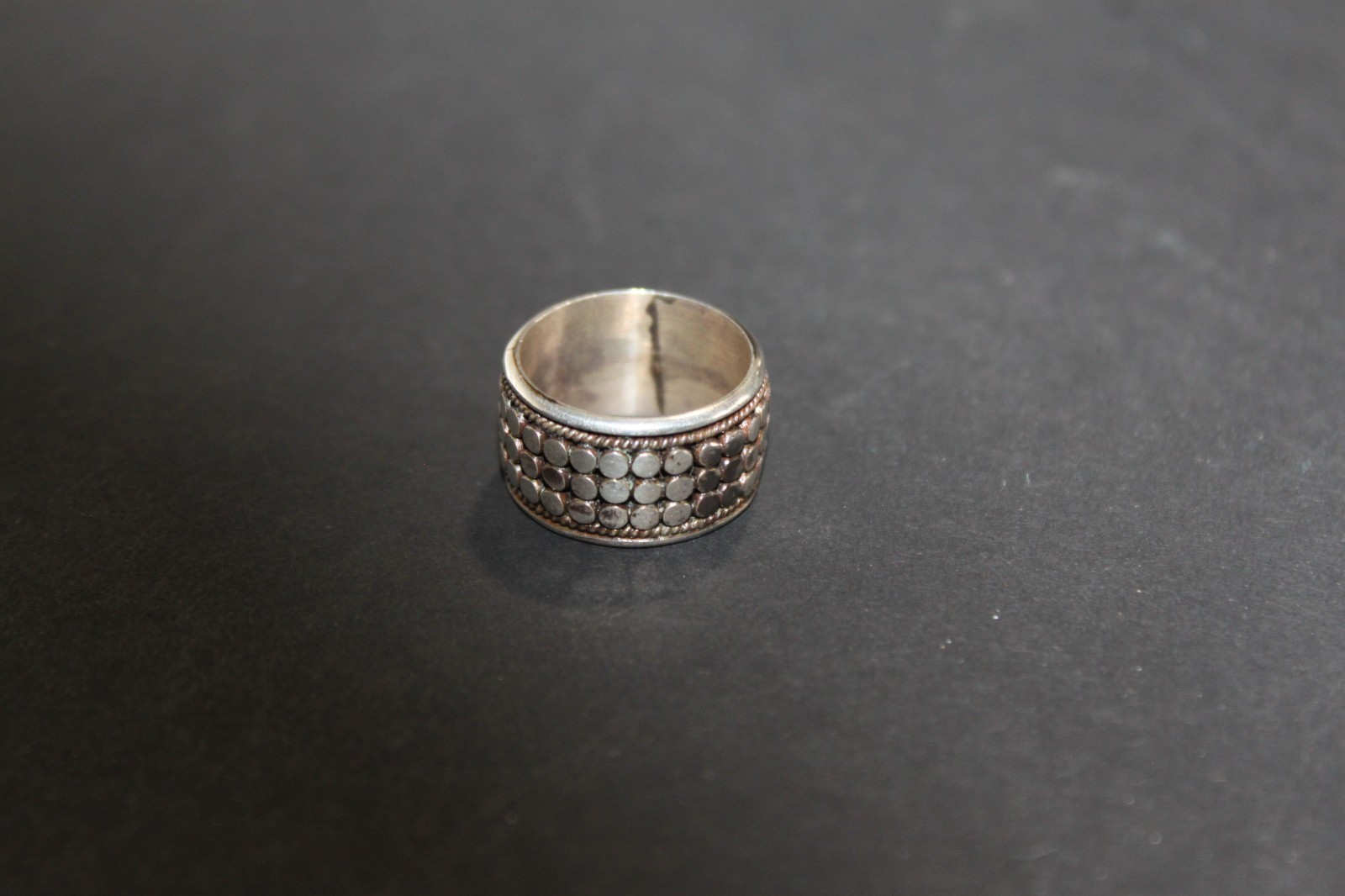 ATI Sterling Silver 925 Wide Band Textured Dot Pattern Ring Size 6.5, 6.9g