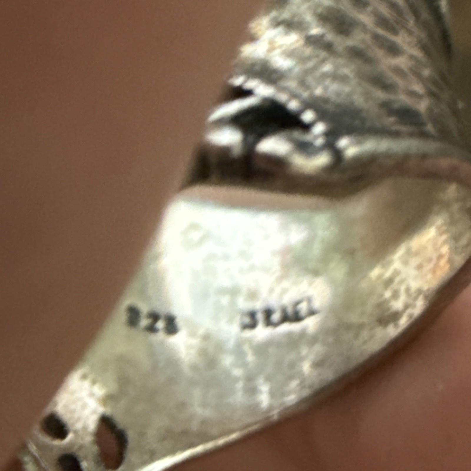 PZ PAZ Israel 925 Sterling Silver Hammered Scroll Work Cigar Band Ring Size 8.25