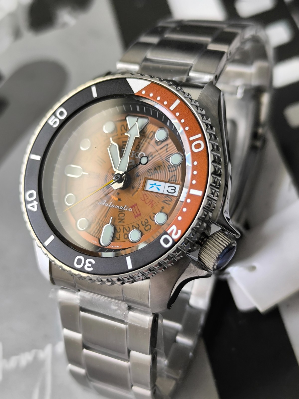 Seiko 5 Sports Asia SRPJ47K1 TIME SONAR Orange (w/box*) Priority Mail!