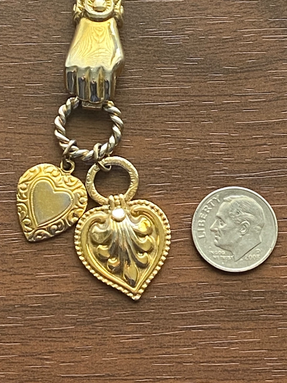 1928 Gold Tone Victorian Style Heart & Hand Pendent Necklace