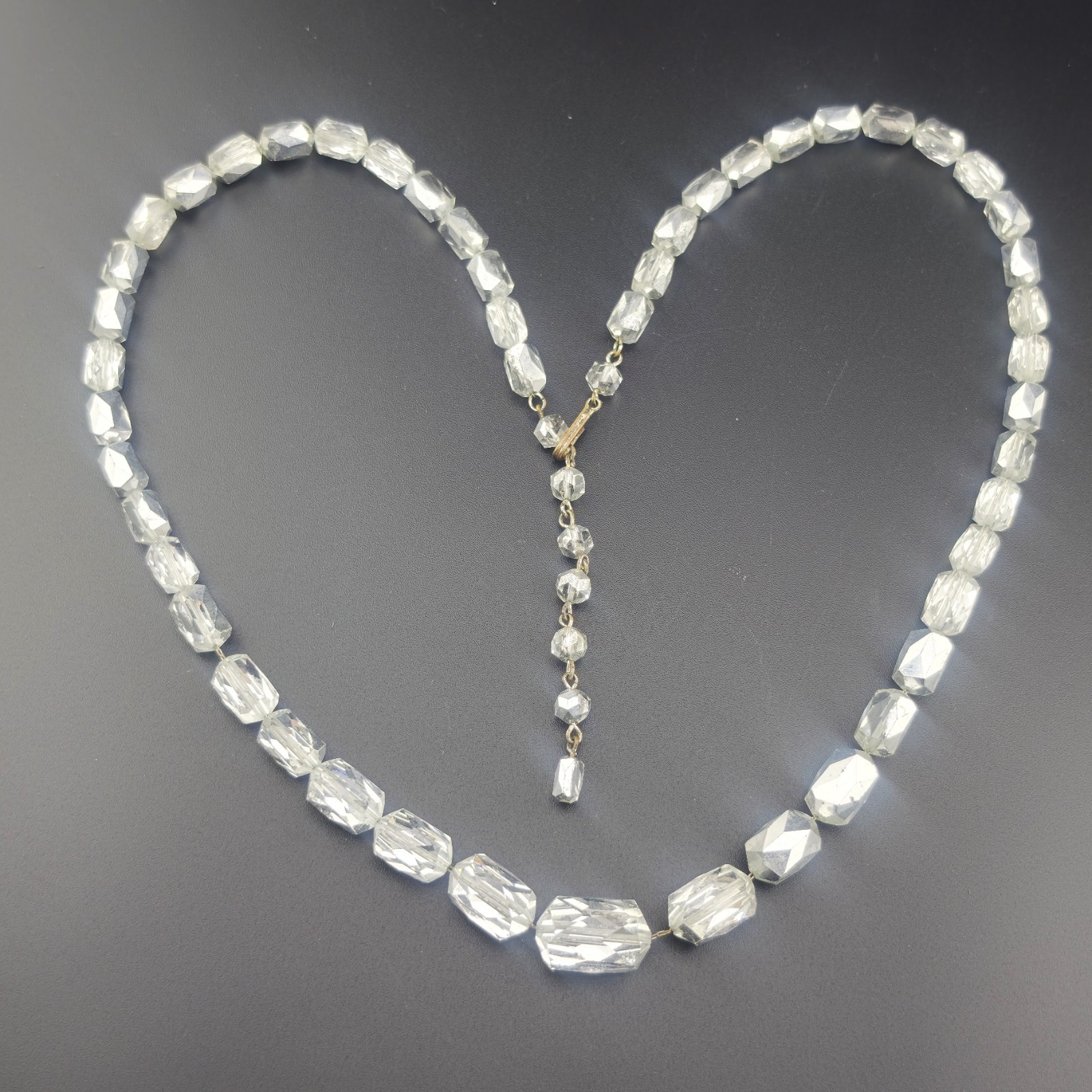 Sparkling Antique Hand Cut Silver Frosted Crystal Graduated Beads 24″ Necklace
