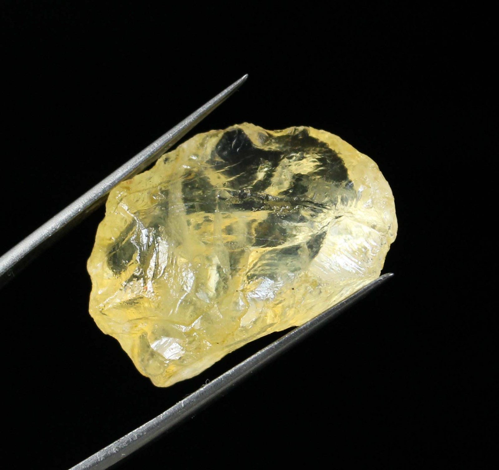 Yellow Grossular Garnet Certified 22.65 Ct Natural Gemstone Rough T37087