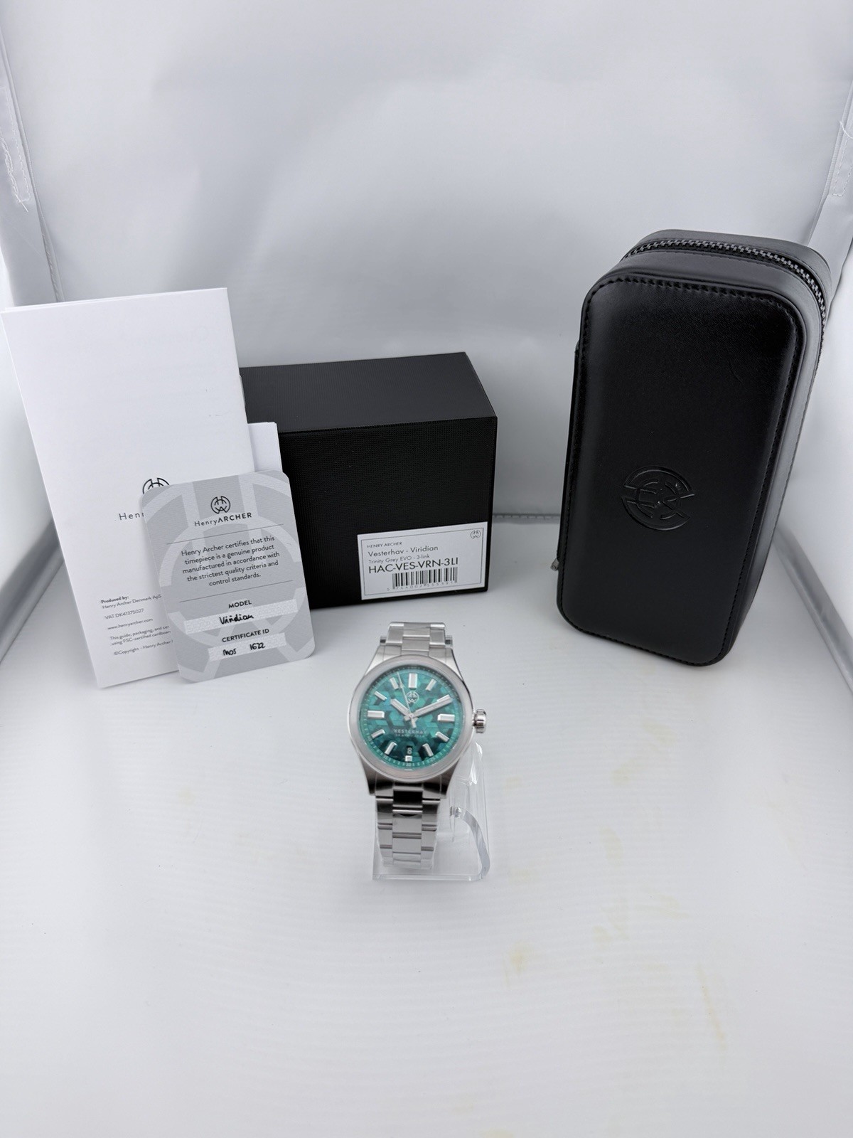 Henry Archer Vesterhav Viridian Automatic 40mm Sapphire 200M Full Kit