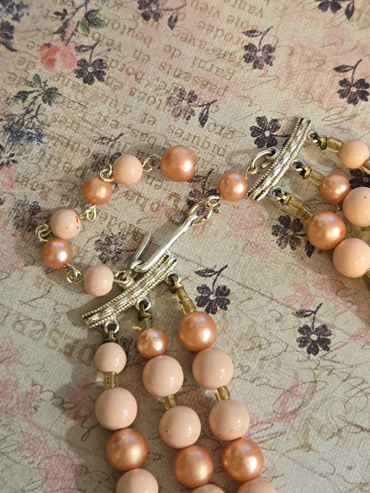 Vintage Japan Triple Strand Bead Necklace with Gold Tone Peach & Cream 19 In