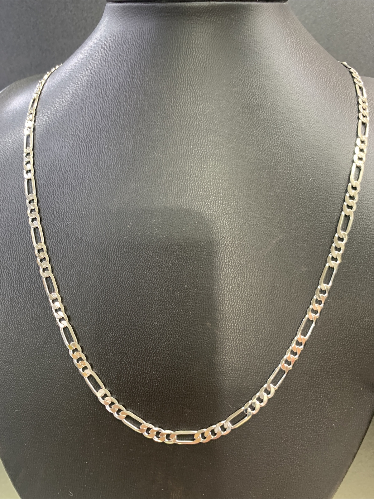 Silver 925 (3×1) Figaro Link Chain Necklace 15.4 Grams 56.5cm. Brand New