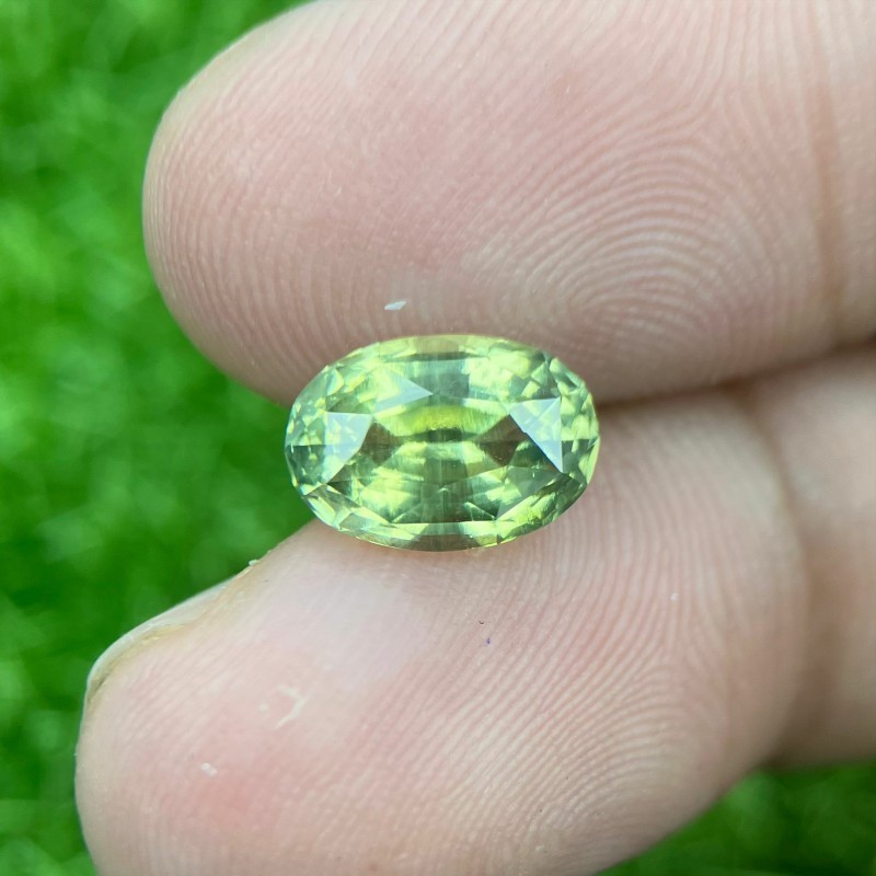 3.17 Cts CERTIFIED!!| natural loose|Sapphire | Green | Oval Shape | Step cut