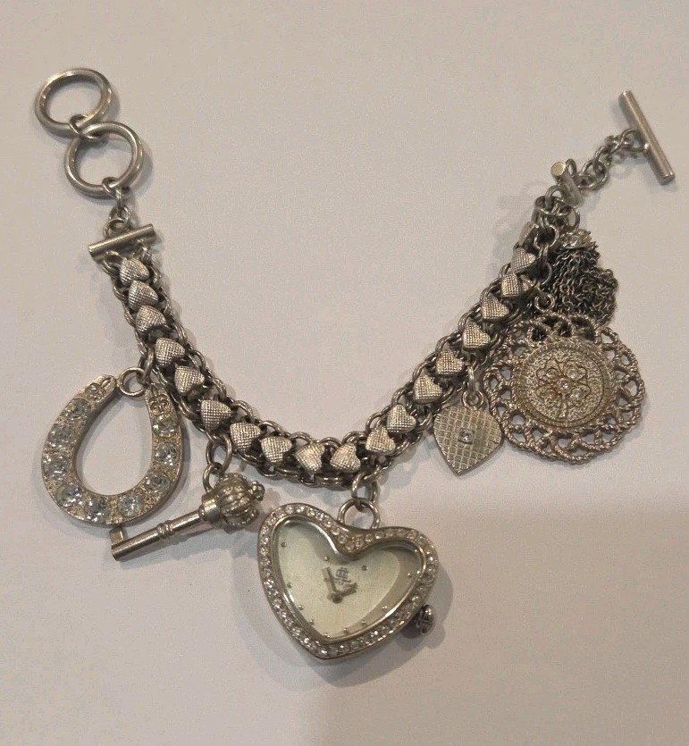 Vintage Jennifer Lopez J Lo Stainless Charm Bracelet 8″ I#191a