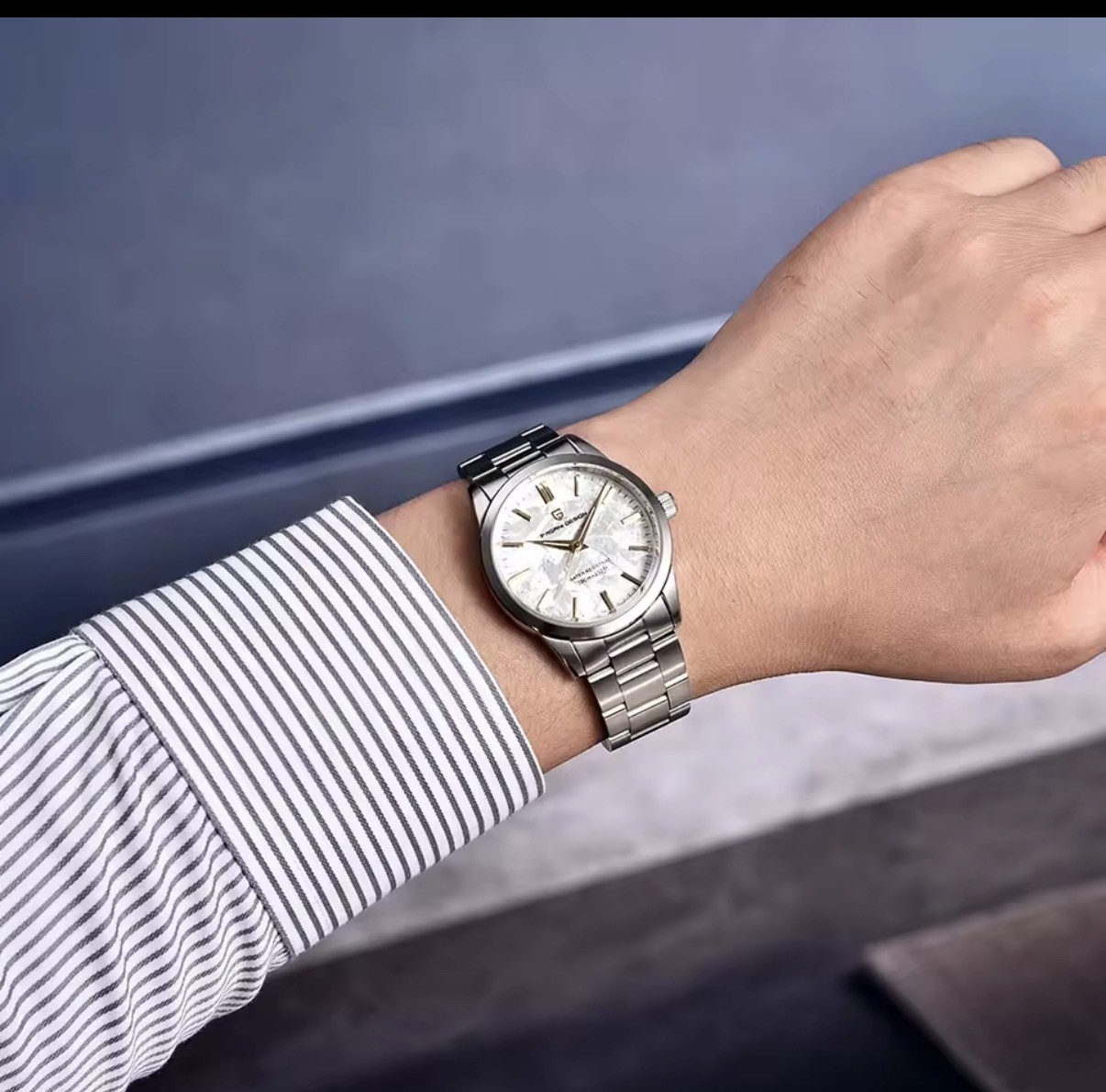 Must have Quality JPN VH31 Sweep hand Sapphire Crystal Snowwhite Dial 40mmWatch