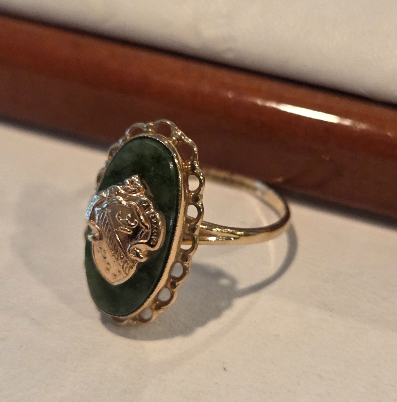 Vintage 10K Yellow Gold College or Sorority Ring 2.7 Grams Size 6