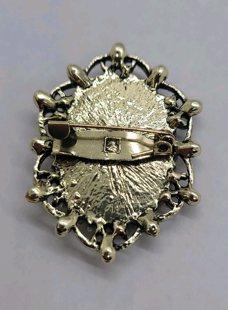 Vintage Victorian Style Cameo Brooch Pin Petite Black & White Rhinestone New
