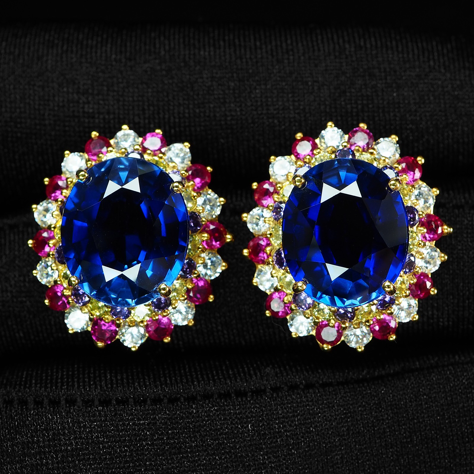 24K Gold 925 Sterling Silver Handmade Earrings Shiny Vivid Blue Sapphire 17.75Ct