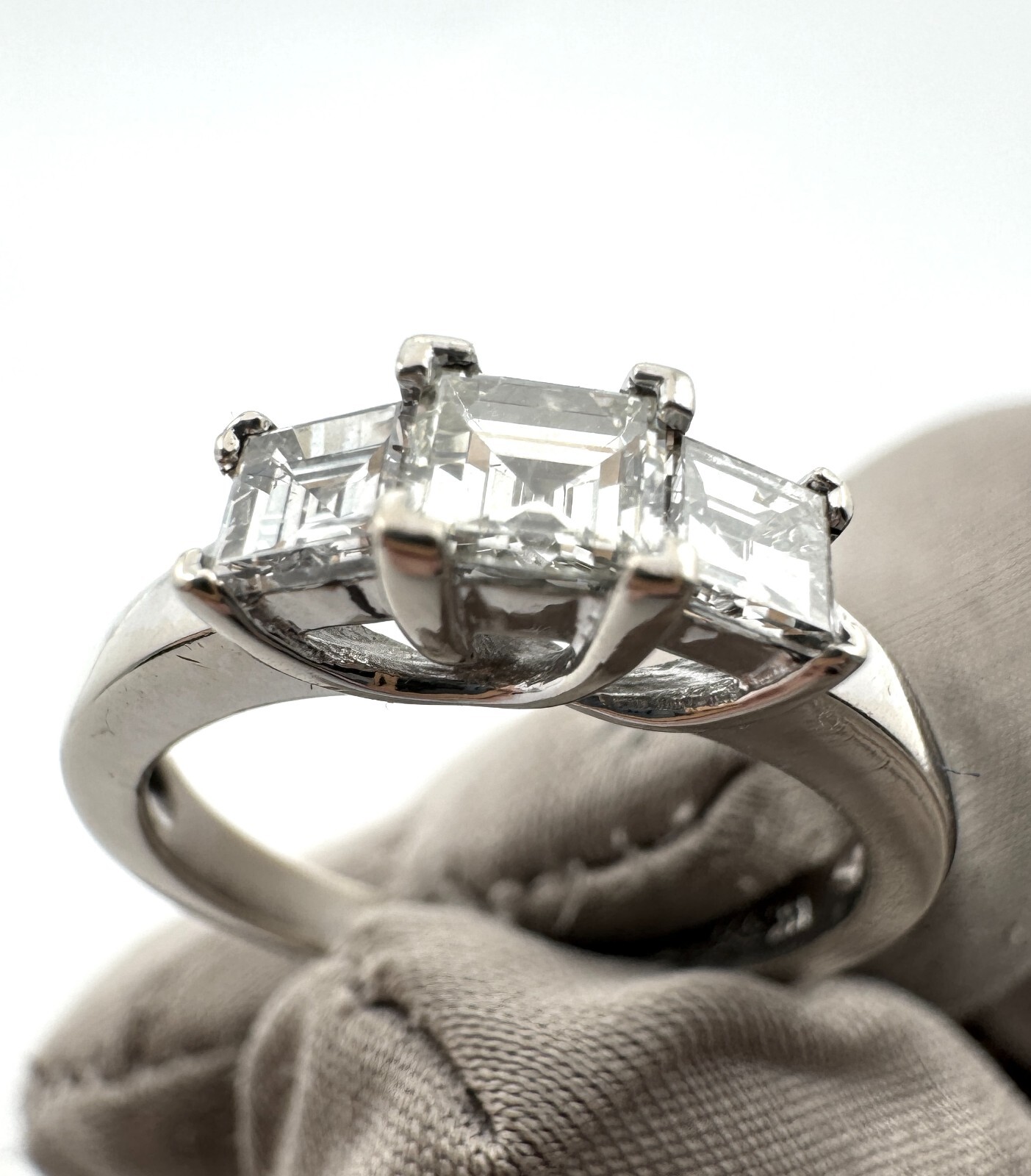 14K .585 White Gold Three Stone Princess Cut Diamonds .86Ct Ring Sz 6