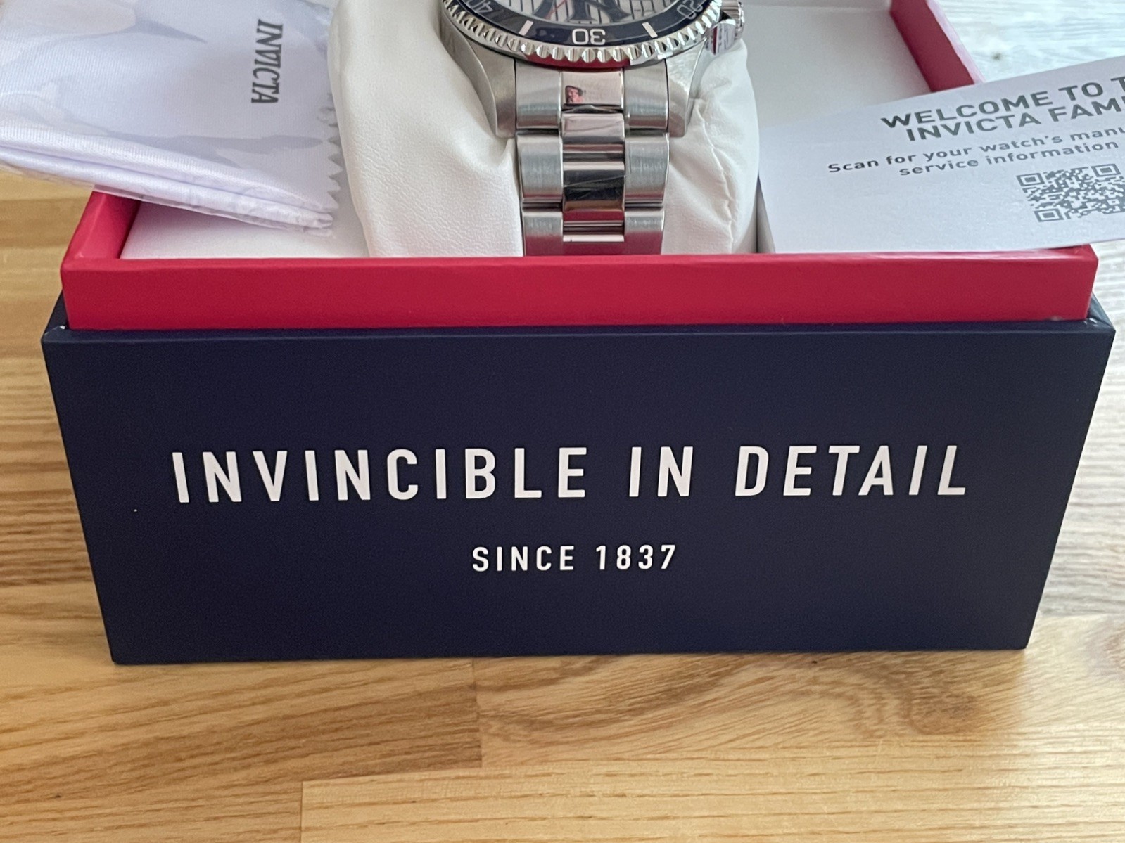 Invicta MLB New York Yankees Mens Pro Diver Watch 43mm Silver