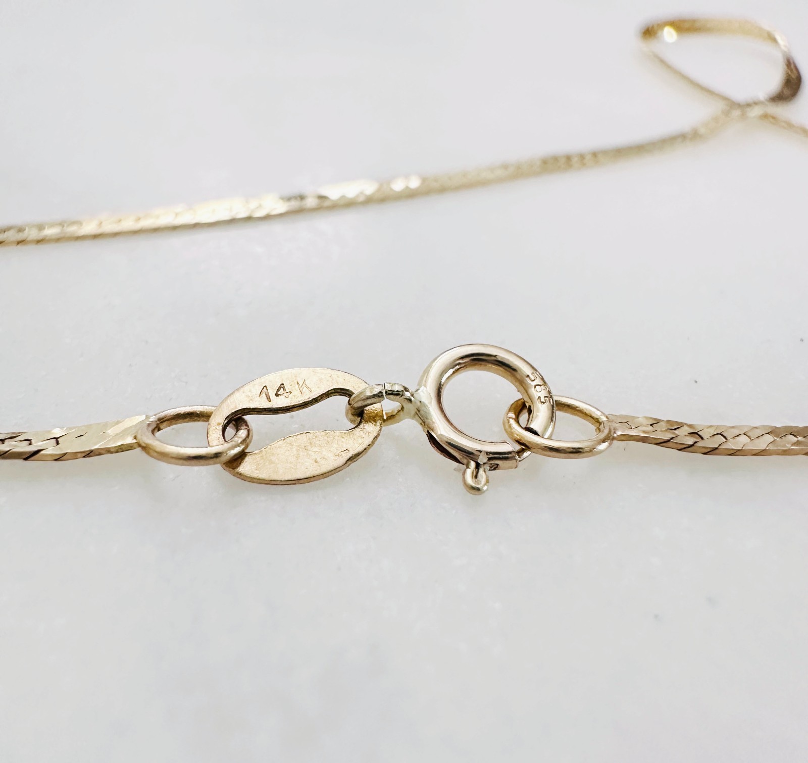 Solid 14K Yellow Gold Thin Herringbone Link Chain Bracelet, 1.3mm, 7″, 1g