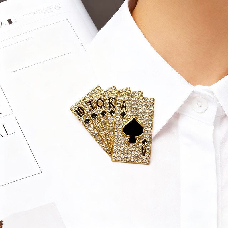 3.6*4.0cm Playing Cards Straight Flush Brooch Unisex Suit Lapel Pin Brooch