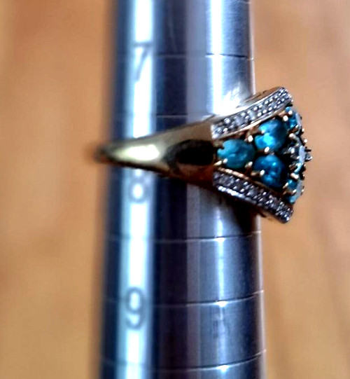 5 Gold Rings (10k & 14K) with stones & diamonds