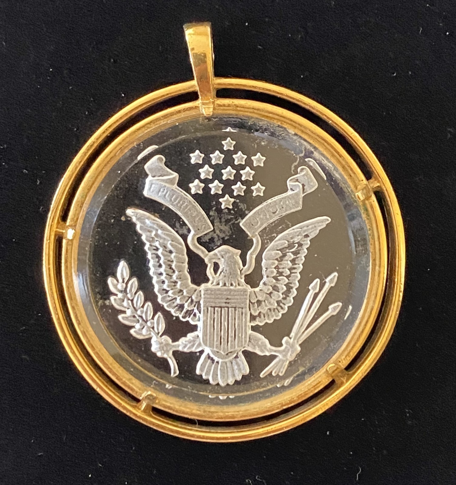 Vtg Crown Trifari Great Seal Eagle Clear Reverse Carved Cameo Pendant Gold Tone