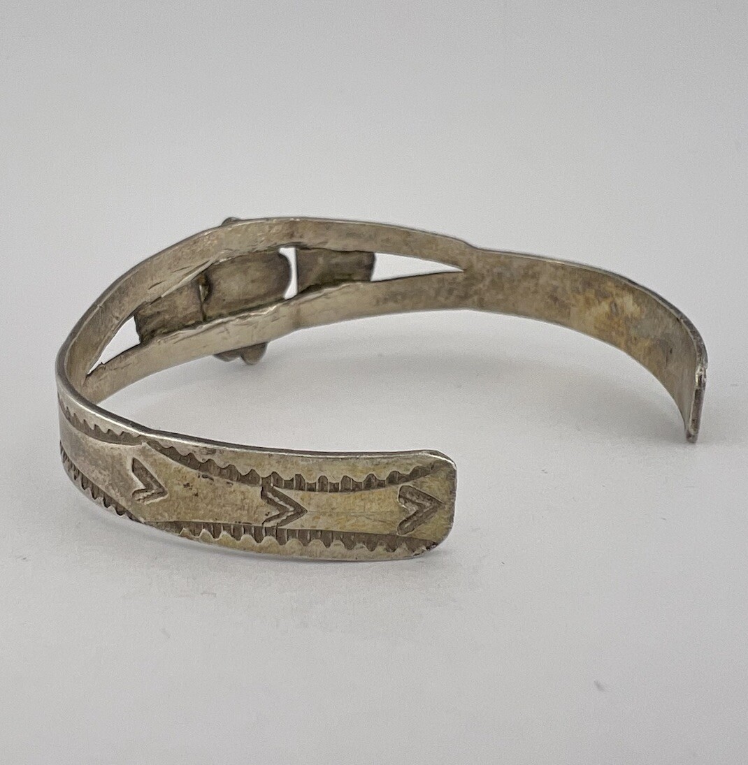 Early Vtg Fred Harvey Navajo Sterling Silver Turquoise Stamped Cuff Bracelet