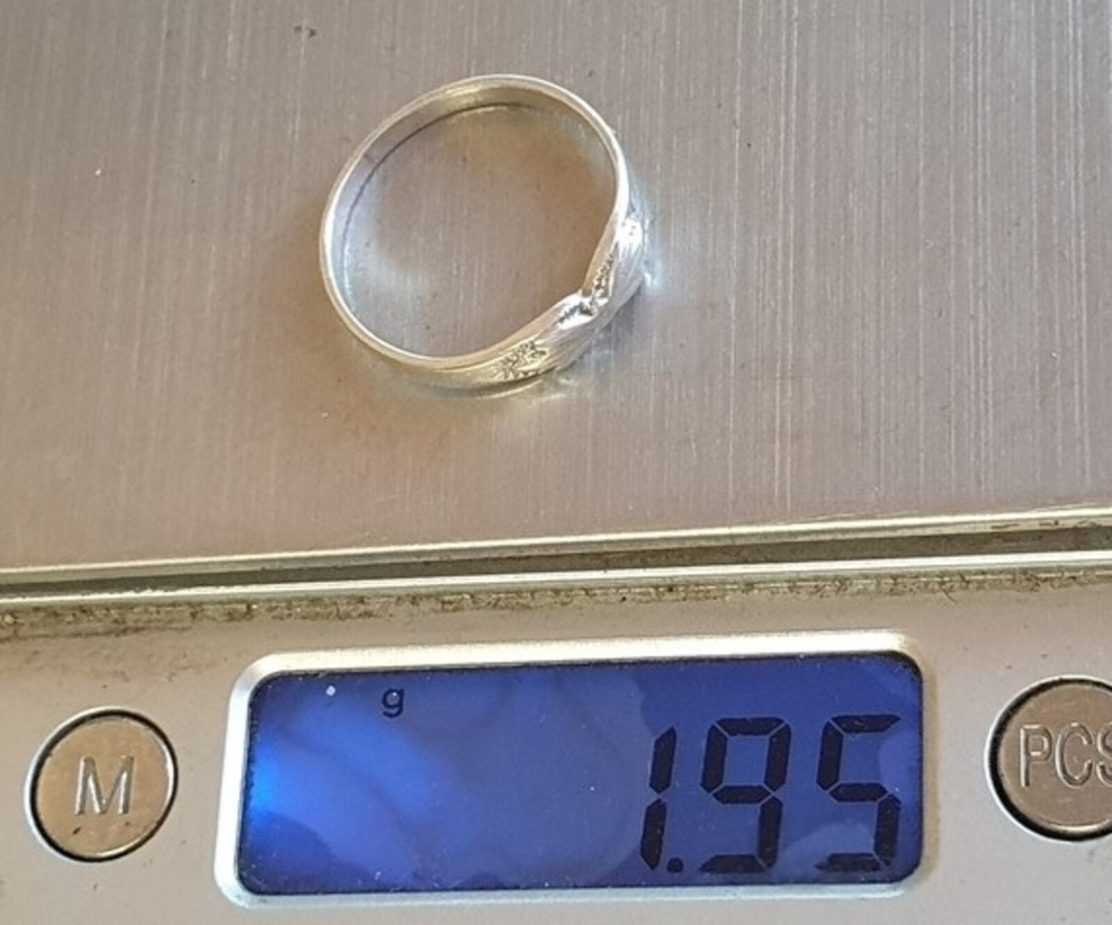 Vintage Soviet USSR ring sterling silver 916 Size 8.5 Weight 1.95 g.