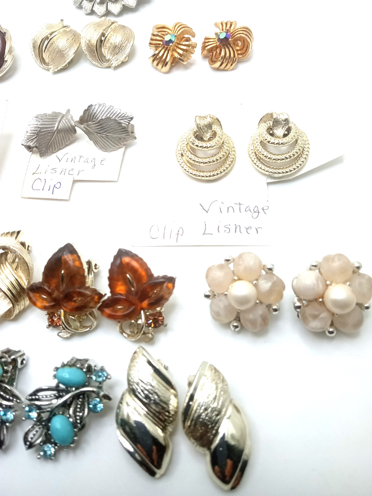 Vtg Lisner 50’s 60’s Clip On Earrings Silver & Gold Tone Lovely Lot of 13 Pairs