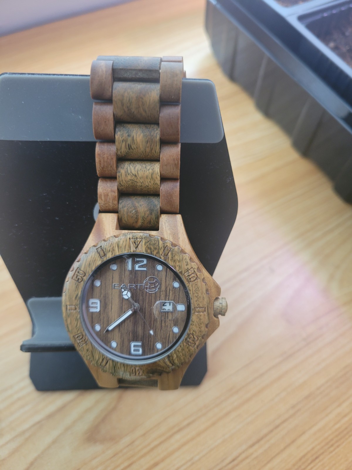 Earth WatcEW1704 Unisex Eco Friendly Raywood