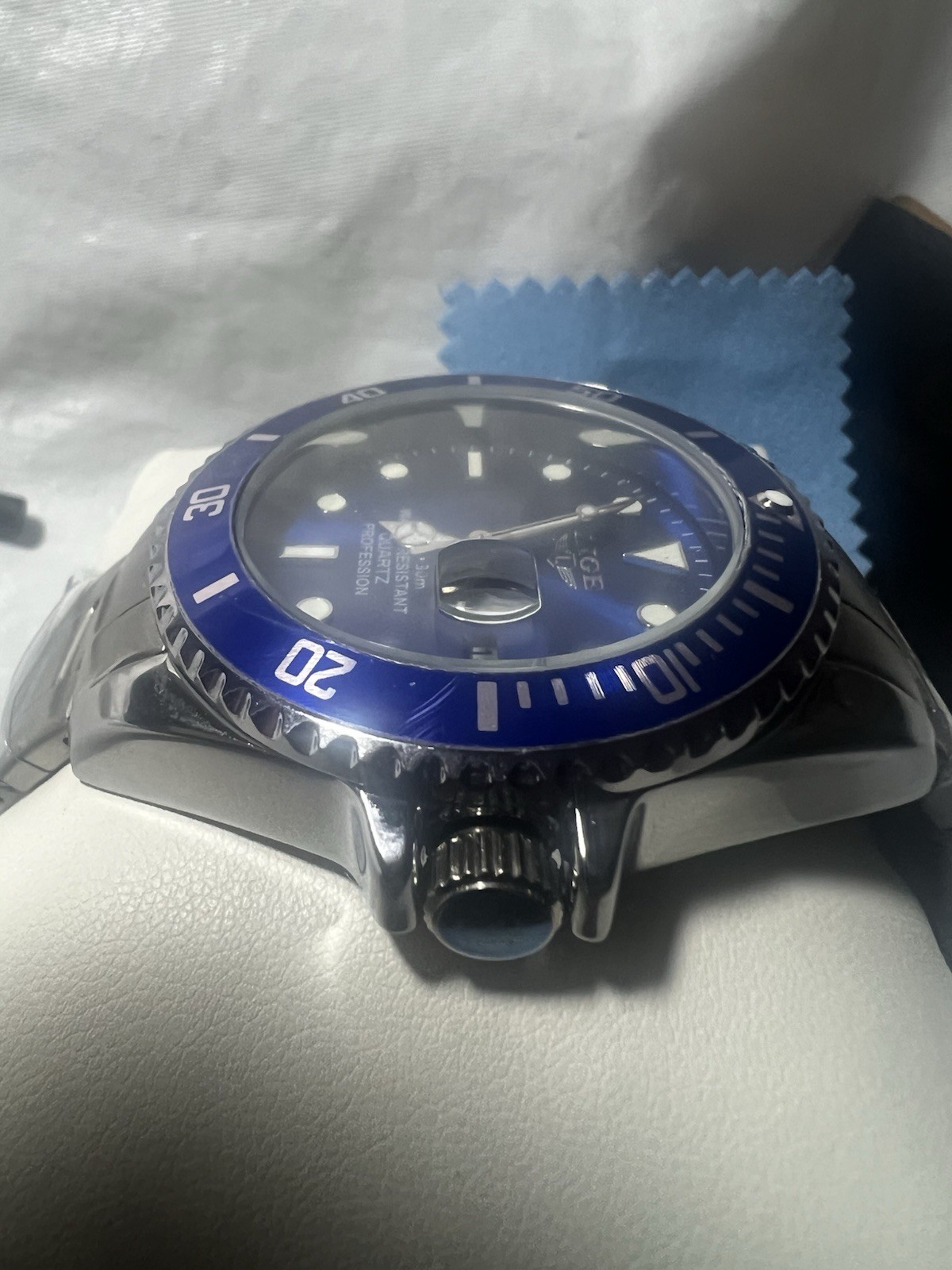 LIGE Quartz Profession, WR30M, rotating, magnify on date,Super Luminous, men’s.