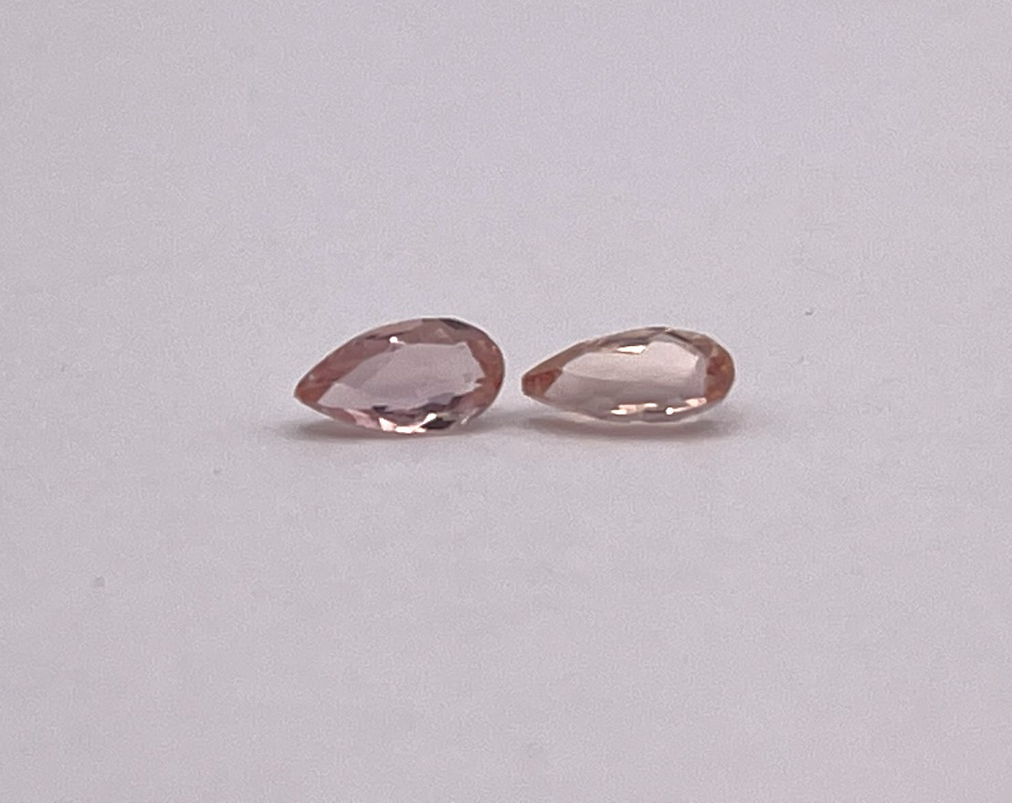 Imperial Topaz 0.80 Ctw Pair Clarity IF Pear Cut Light Pink Brazil I046