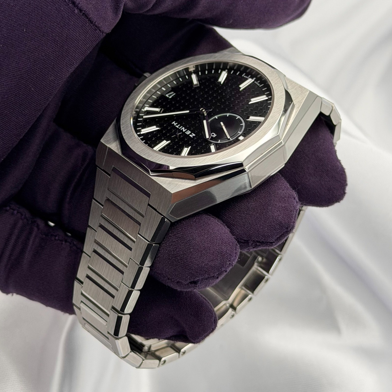 Zenith Defy Skyline 03.9300.3620/21.I001 Black Dial 41MM Warranty til 2027